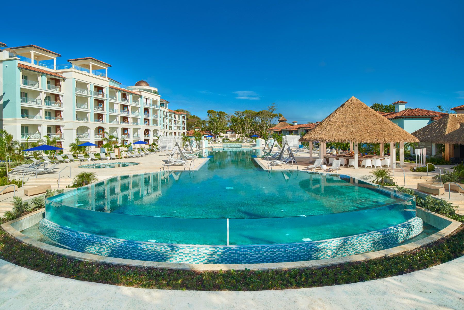 REVIEW What Guests Love About Sandals Royal Barbados