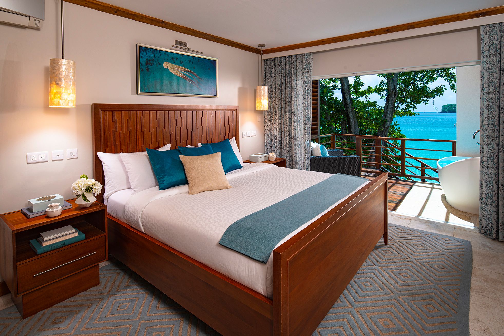 Oceanfront-Two-Story-One-Bedroom-Butler-Villa-Suite-with-Balcony-Tranquility-Soaking-Tub_Bedroom-view