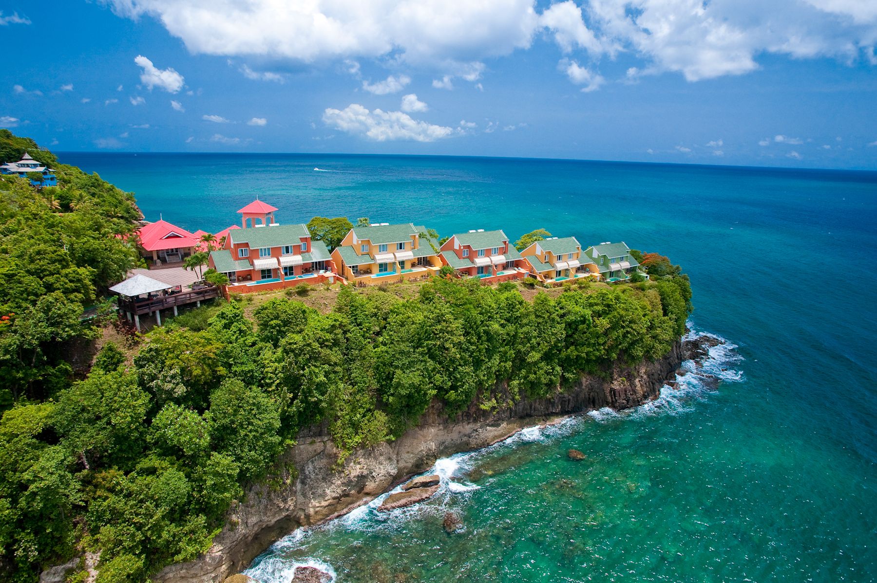 Sunset-Bluff-Honeymoon-Oceanfront-One-Bedroom-Butler-Villa-Suite-with-Private-Pool_Overview