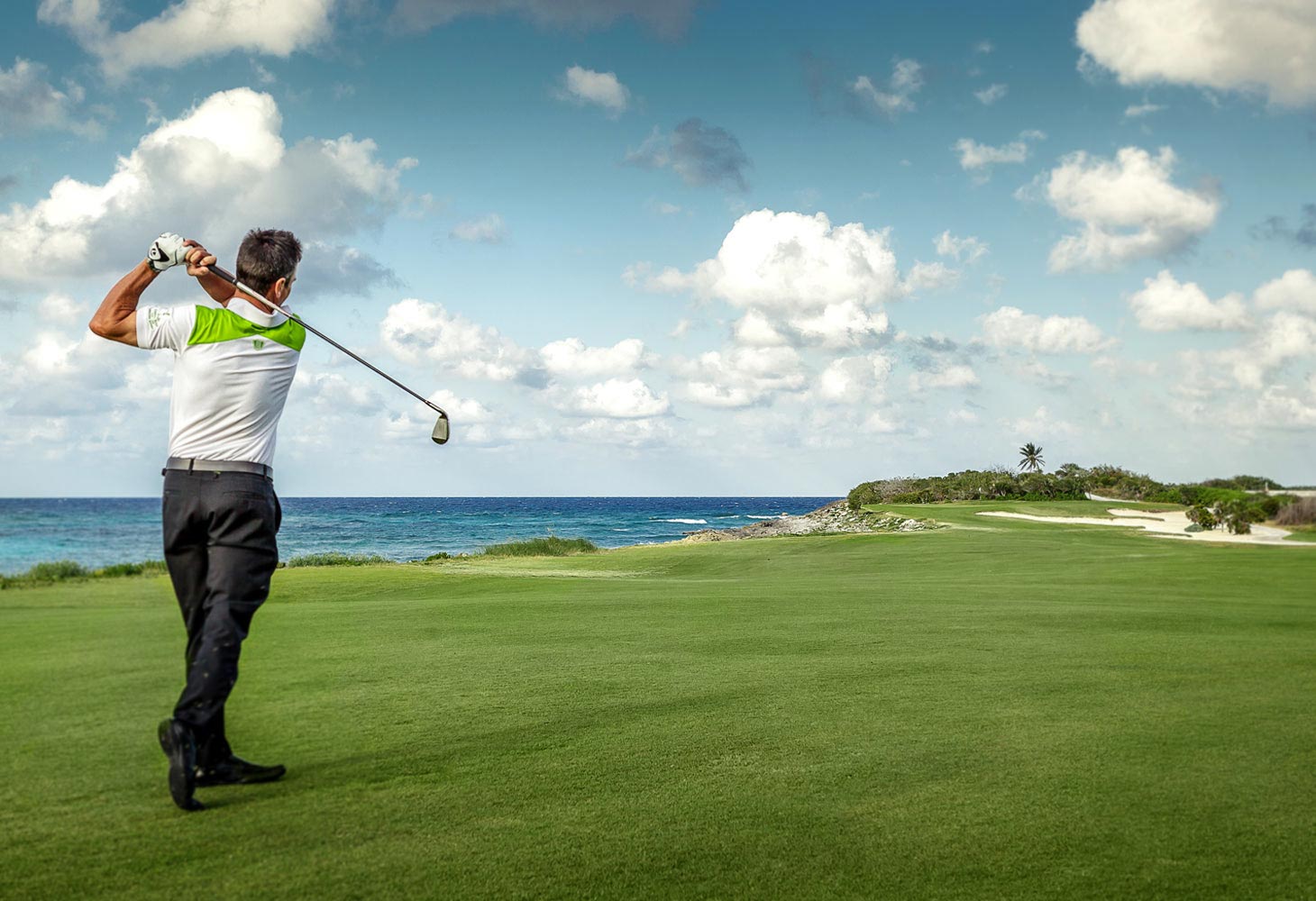 Greg Norman’s Best Tips & Tricks To Level-Up Your Golf Game