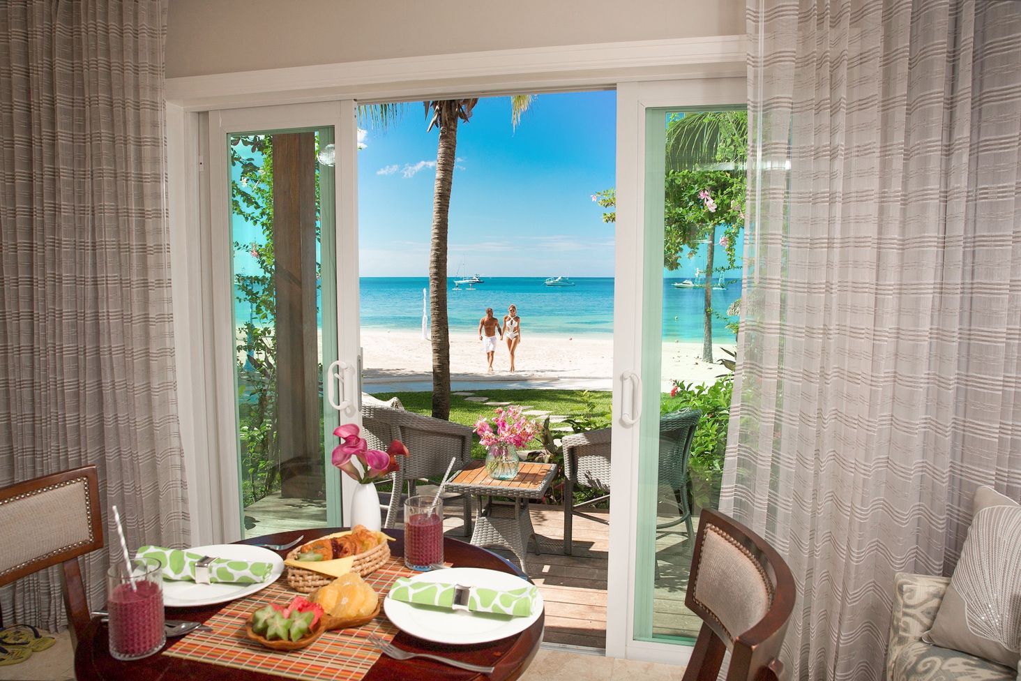 Paradise-Honeymoon-Beachfront-Walkout-Club-Level-Room-1