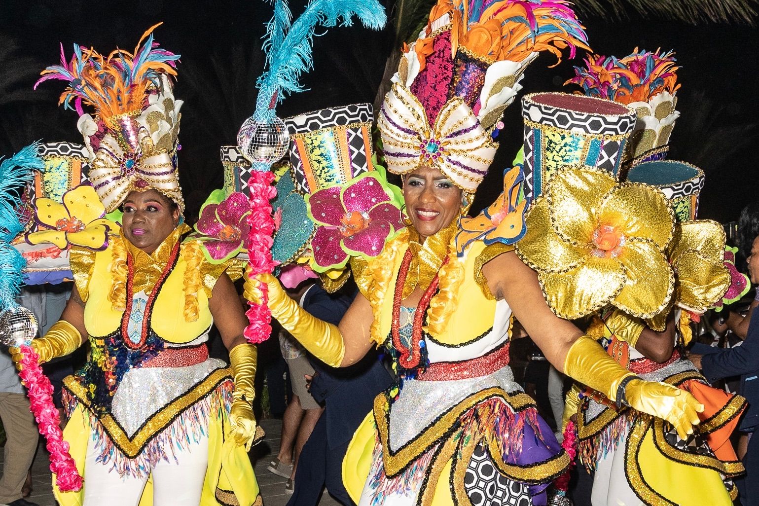 Carnival-performers--Dushi-Aventura--at-Sandals-Royal-Cura-ao-s-Grand-Opening-Celebration---Photo-Credit-John-Parra-Getty-Images-for-Sandals-Resorts