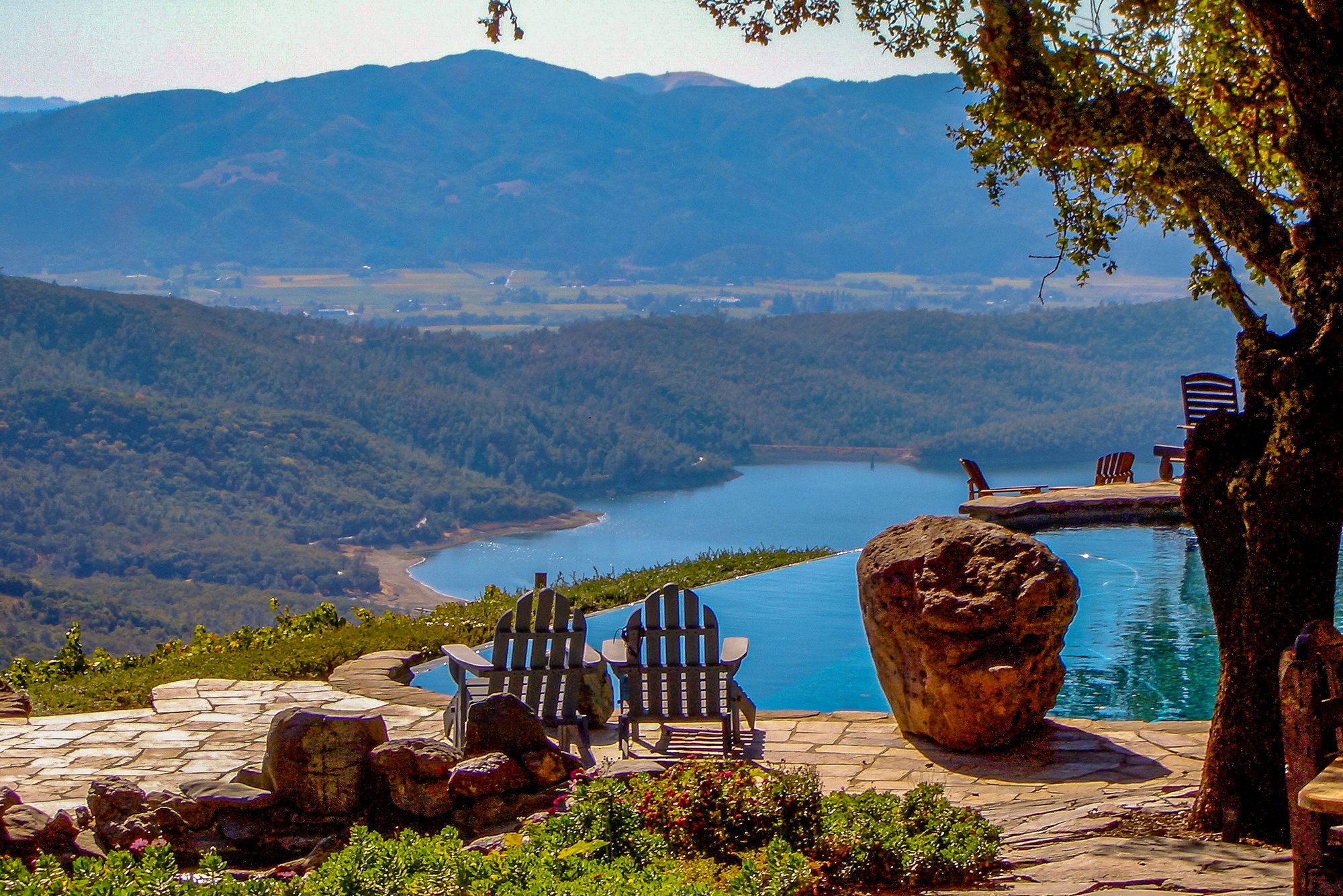 Napa-Valley-California-Lake-Hennessey-View
