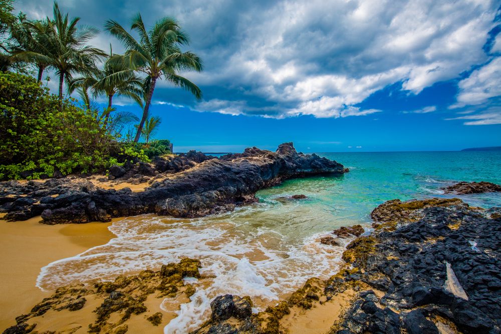 secret beach maui hawaii