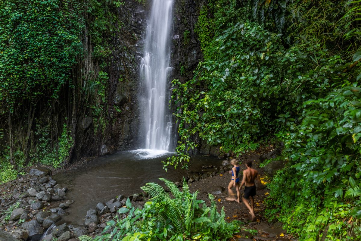 couple at waterfall in saint vincent