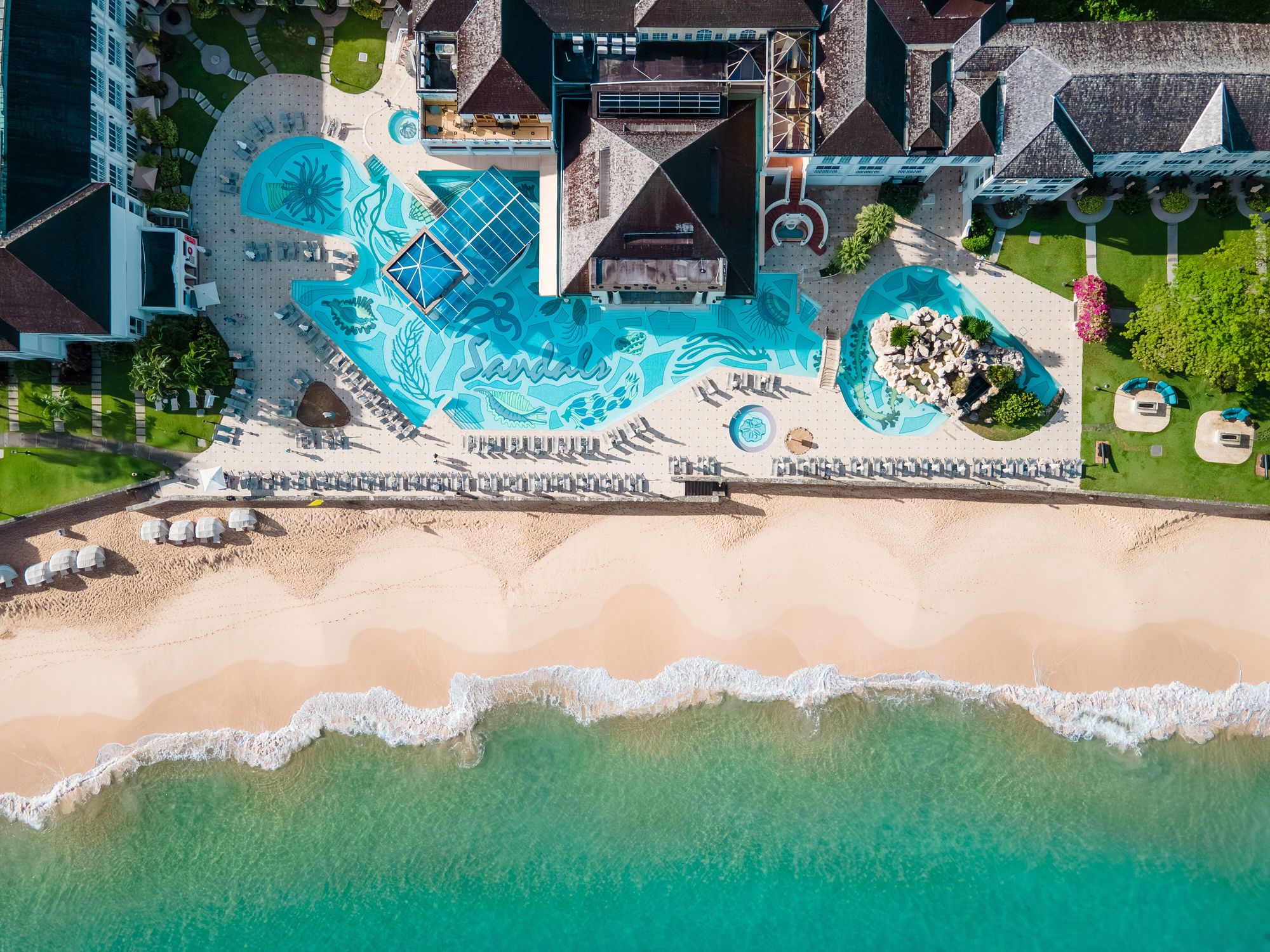 Three things guests love about... Sandals Regency La Toc. A full review.