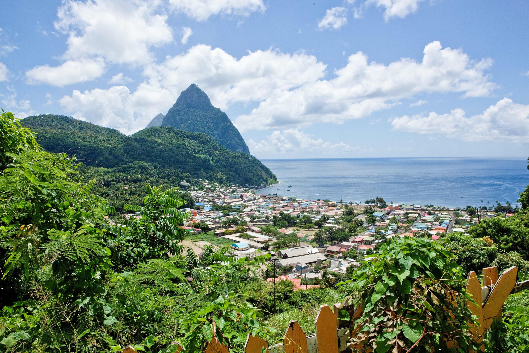 Unlock Your Best Vacation Days with These Top 25 Things To Do In Saint Lucia!