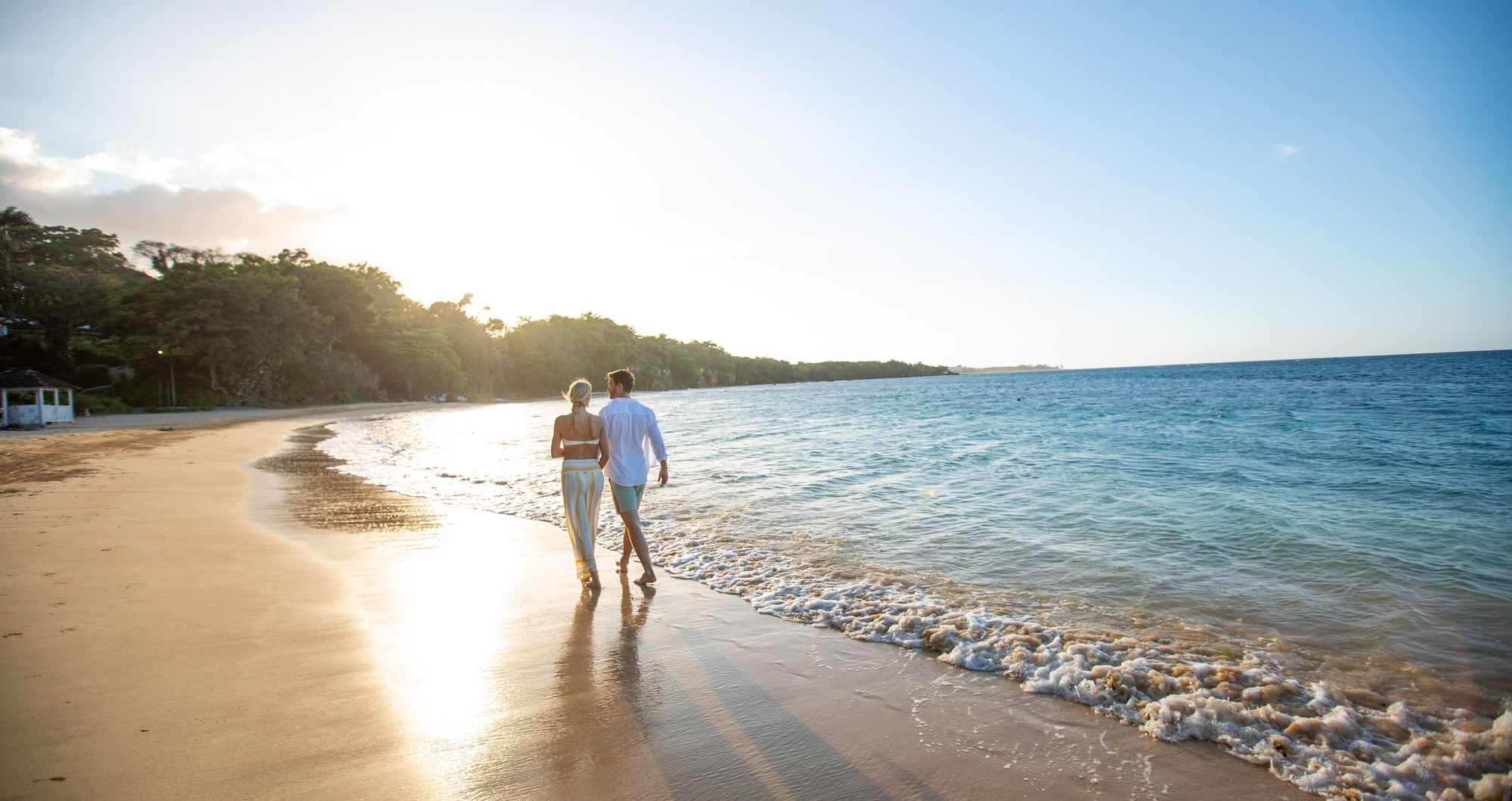 Web-Version-SDR-Lifestyle-Small-Falls-Beach-Couple-Walking-Sunset-4-1