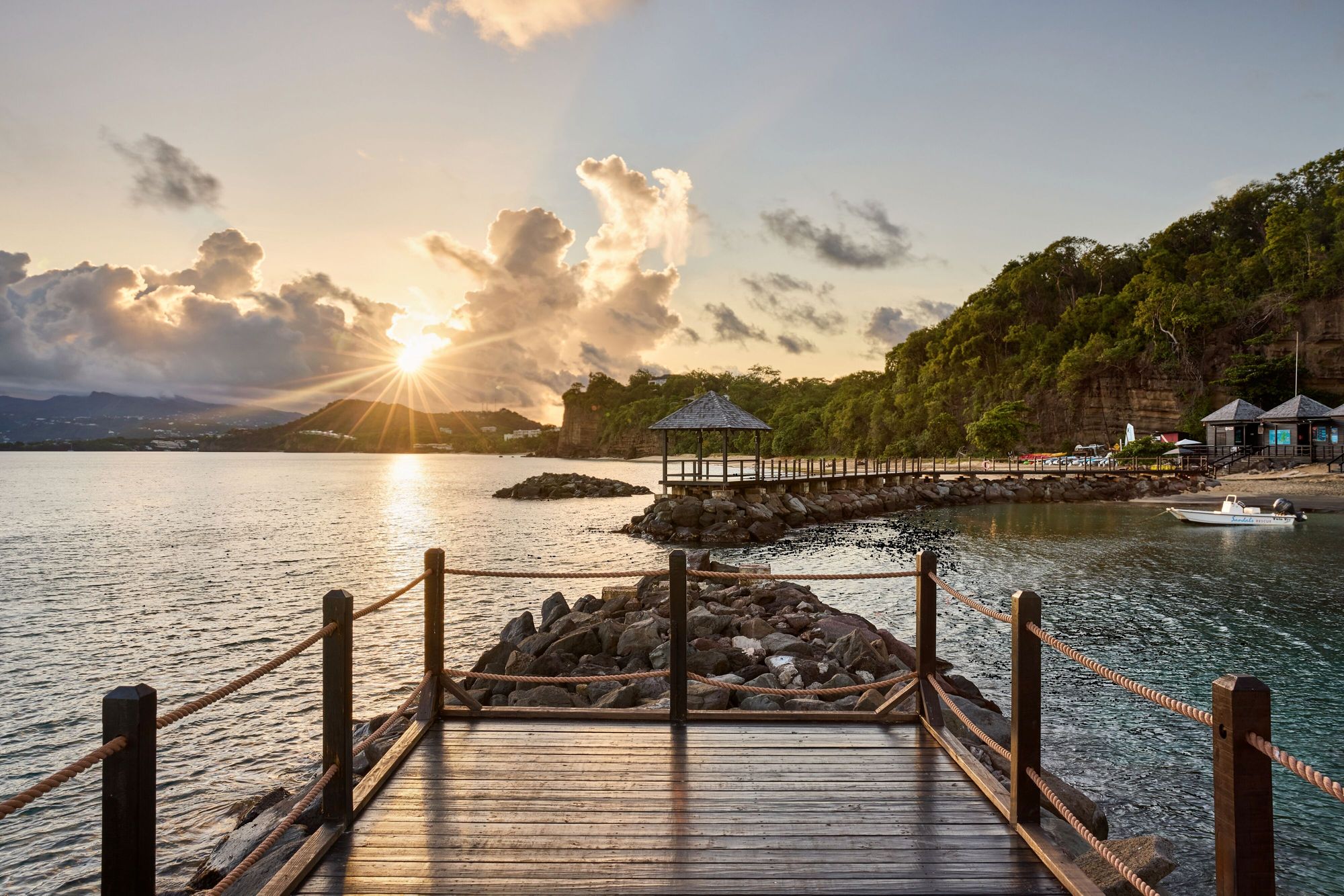 JPG-Version-SLS-Grounds-Pier