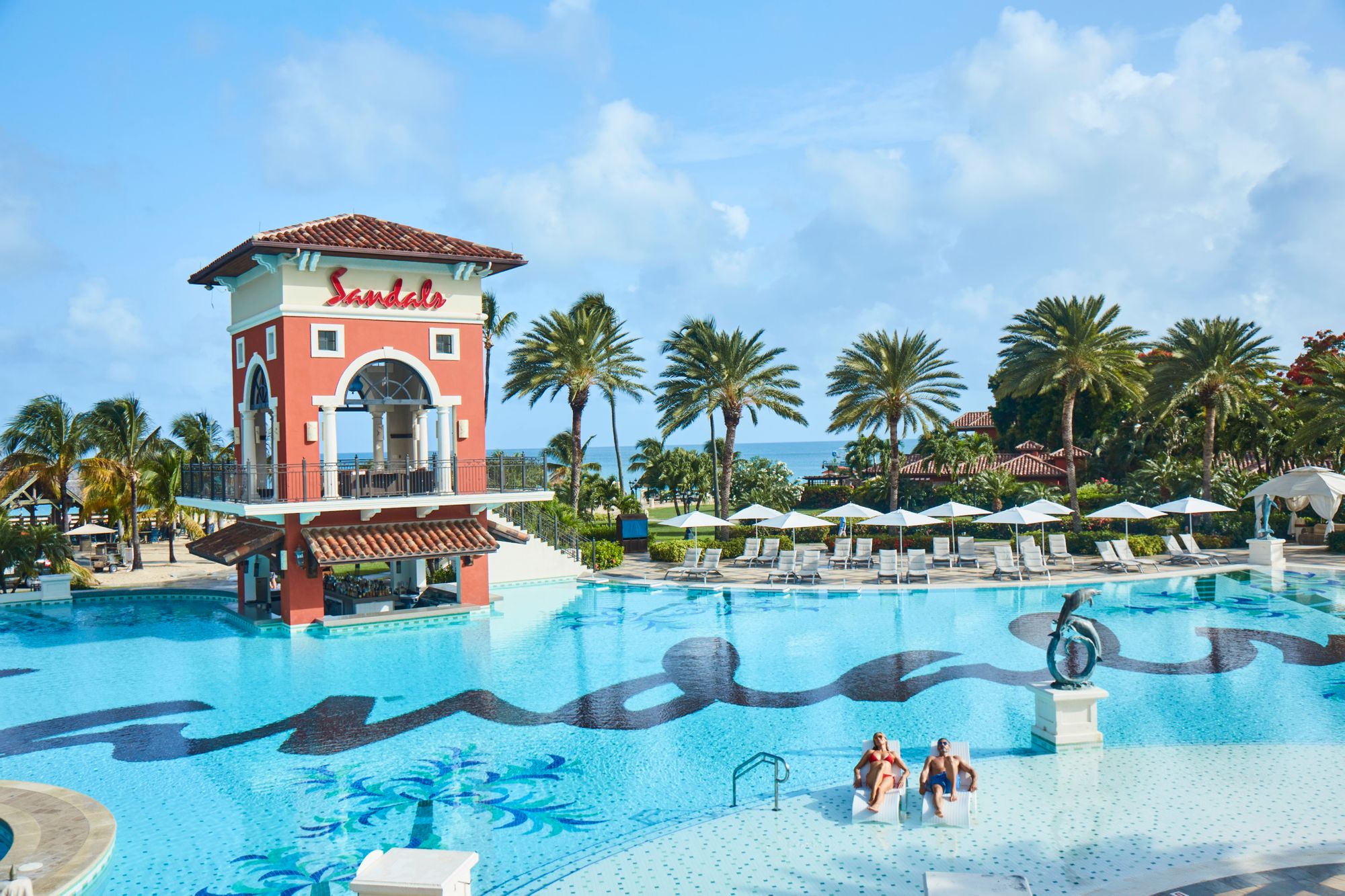 SAT-Lifestyle-Main-Pool-Couple-2-3