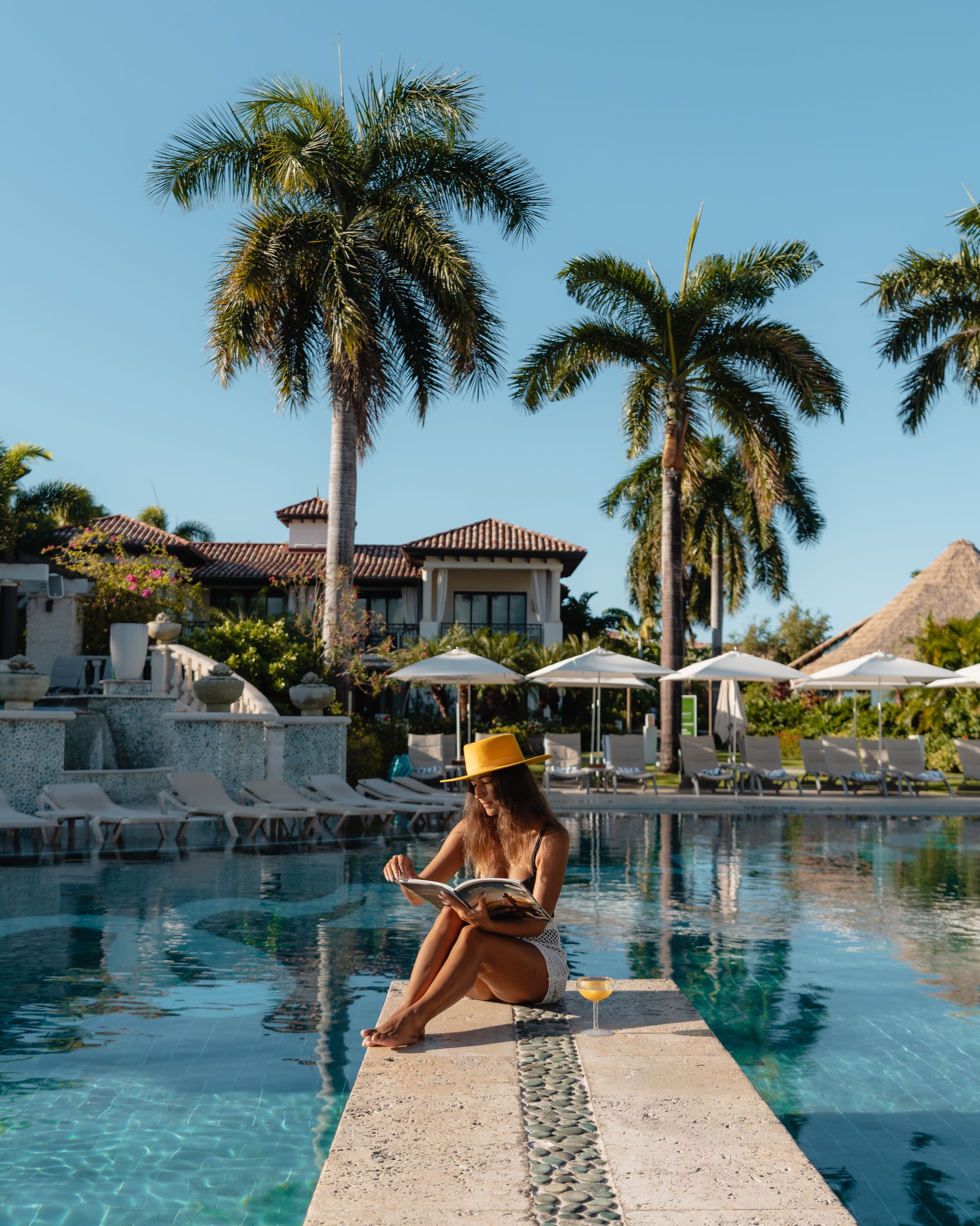 SocialMedia-SLS-Lifestyle-Influencer-Reading-Pool