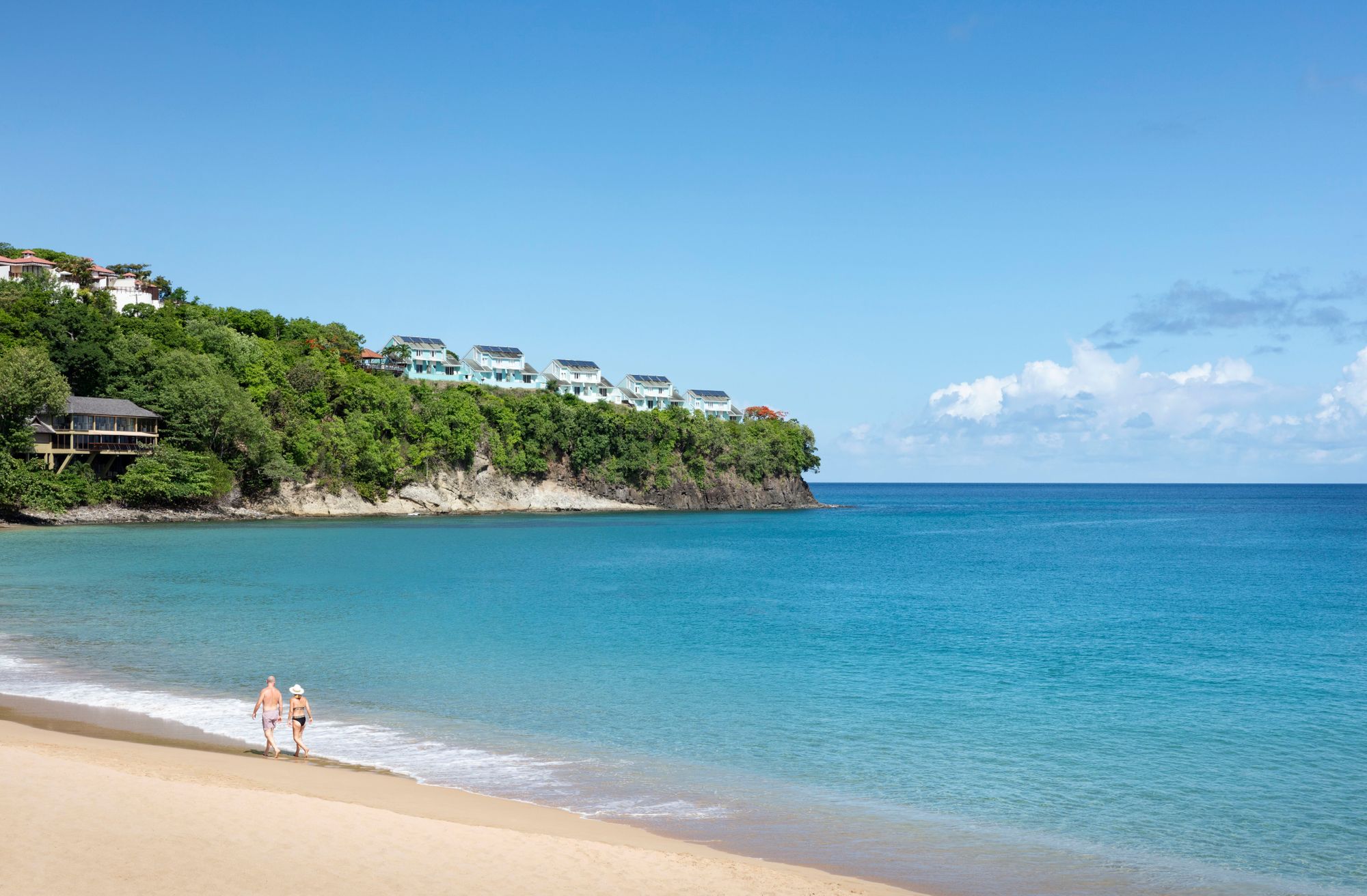 JPG-Version-SLU-Beach-Couple-Bluff