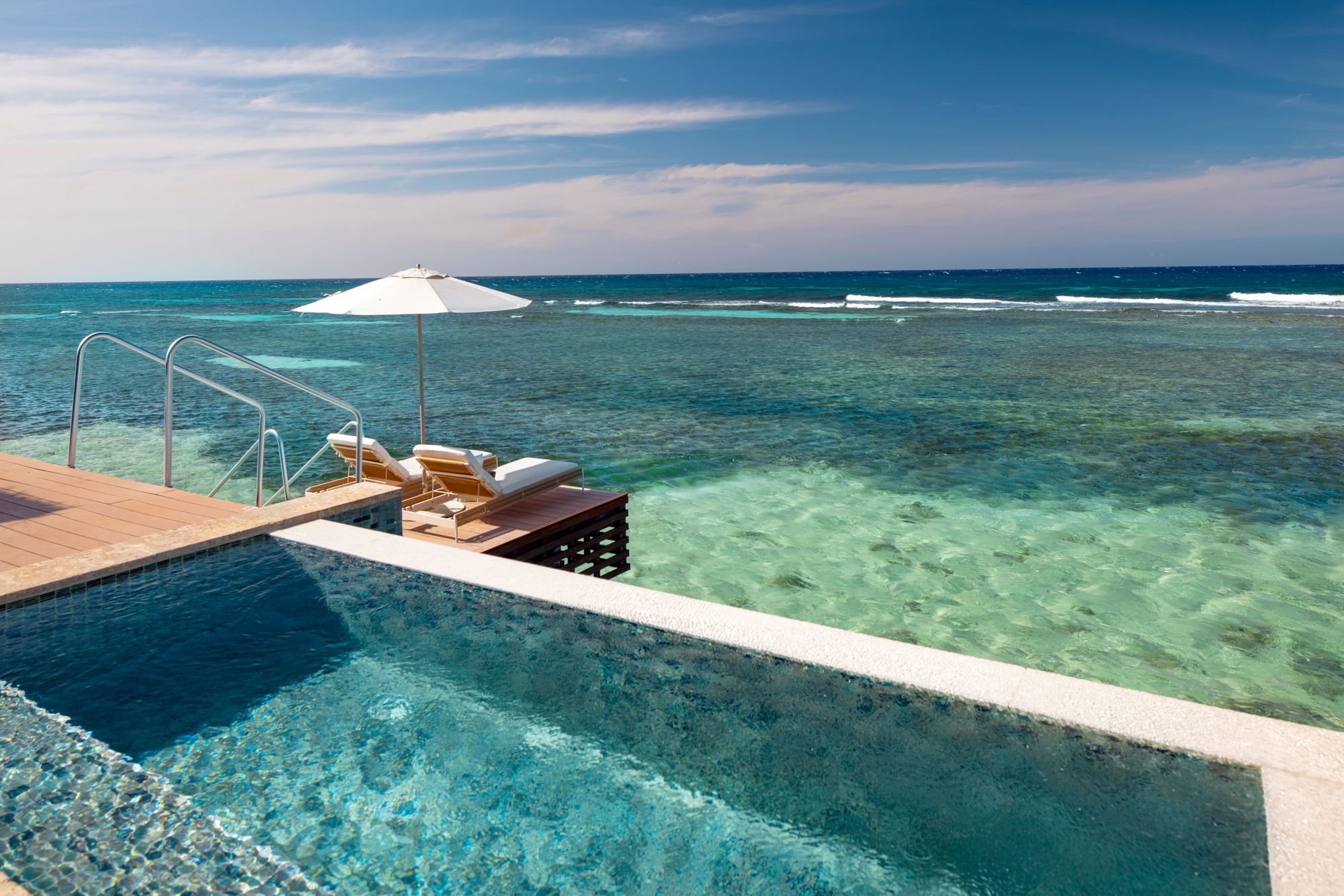 JPG-Version-SRC-Room-OWV-Pool