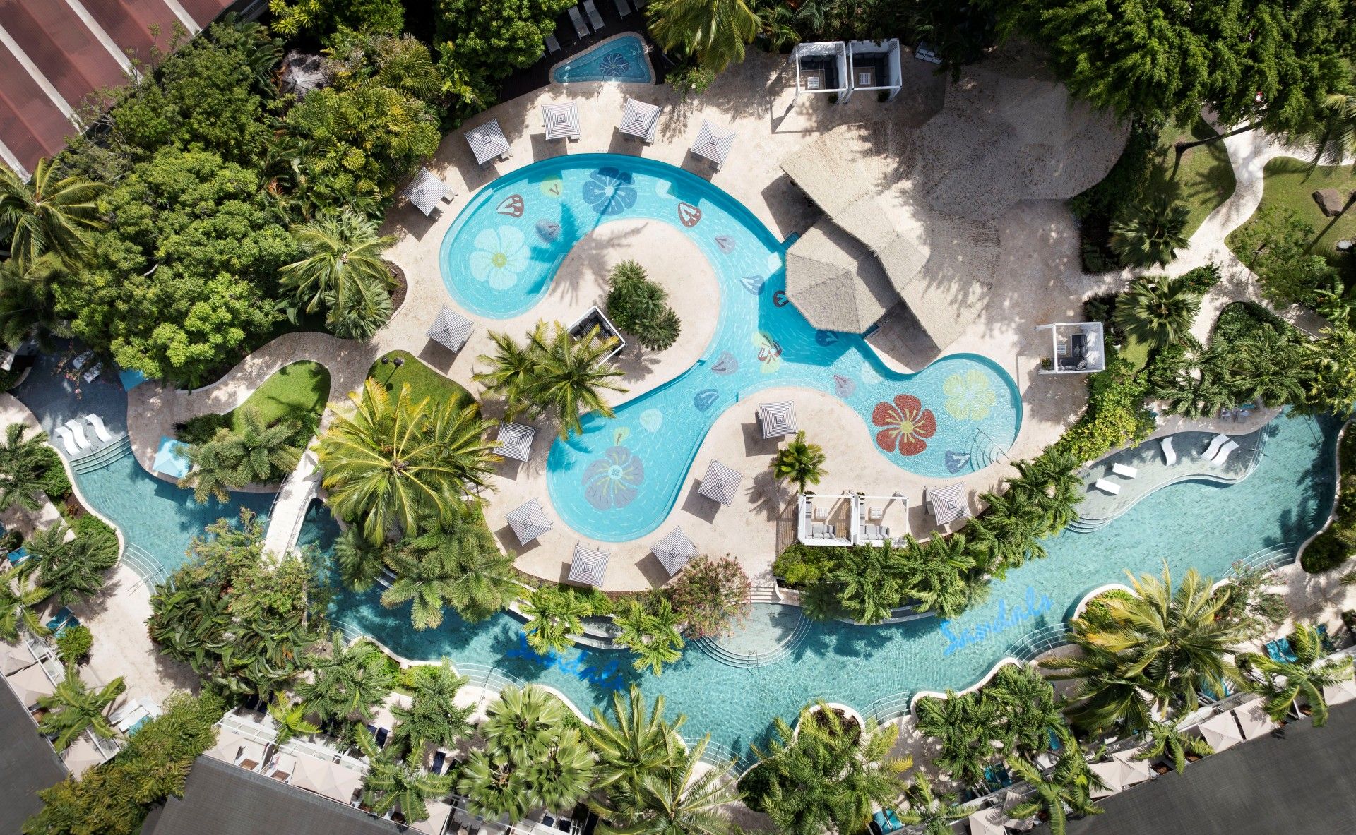 SHC-Pool-Paradise-Pool-Drone-Birds-eye